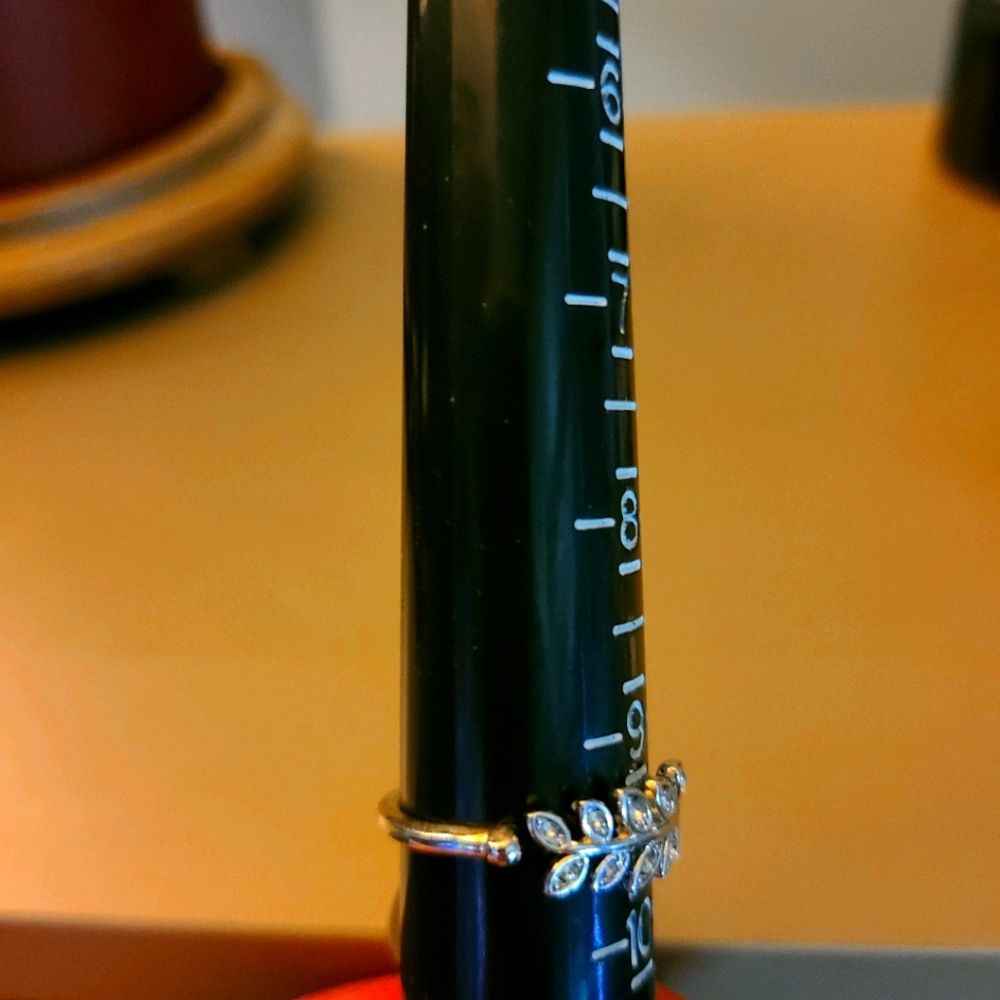 Fragrant Jewels ring size 9